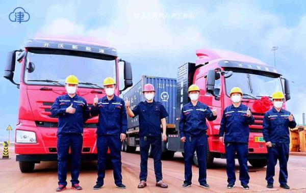 看，氫氣重卡來了！天津貨運零排放示范助力“雙碳”.jpg