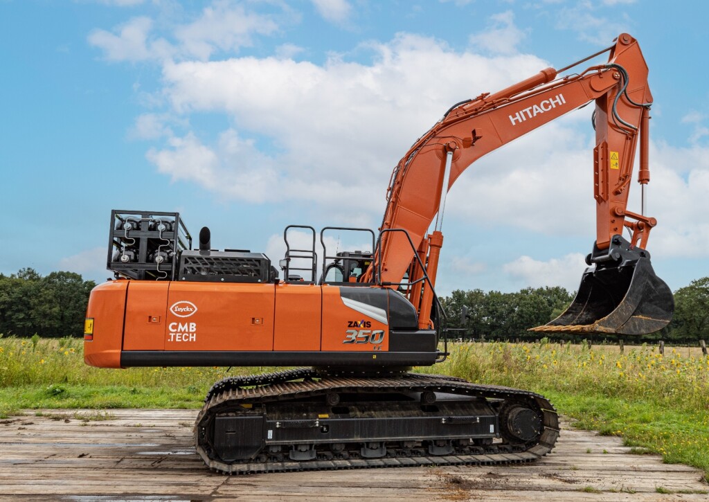 世界上第一臺氫動(dòng)力雙燃料挖掘機(jī)