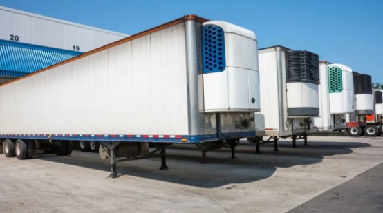冷藏氫燃料電池拖車進行道路測試.jpg