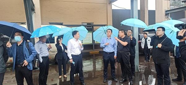 張克軍副廳長(zhǎng)帶隊(duì)就二氧化碳加氫制甲醇技術(shù)開展實(shí)地調(diào)研.jpg 張克軍副廳長(zhǎng)帶隊(duì)就二氧化碳加氫制甲醇技術(shù)開展實(shí)地調(diào)研.jpg