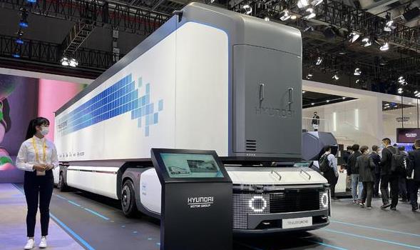 現(xiàn)代Trailer Drone概念卡車亮相,拉貨能手.jpg 現(xiàn)代Trailer Drone概念卡車亮相,拉貨能手.jpg