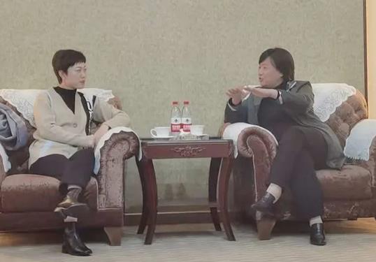 臺(tái)前縣長李志華帶領(lǐng)團(tuán)隊(duì)赴北京與中國氫能有限公司對(duì)接合作項(xiàng)目.jpg 臺(tái)前縣長李志華帶領(lǐng)團(tuán)隊(duì)赴北京與中國氫能有限公司對(duì)接合作項(xiàng)目.jpg