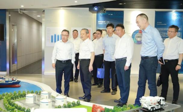 參觀中集業務展廳