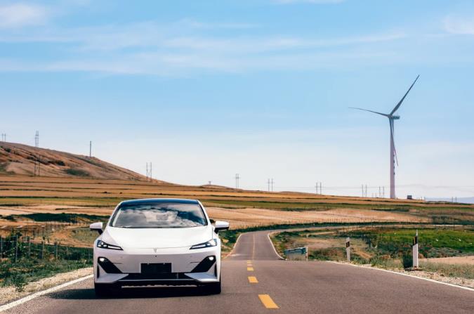 長安深藍SL03上市16.89萬起售,氫電版69.99萬元! 長安深藍SL03上市16.89萬起售,氫電版69.99萬元!