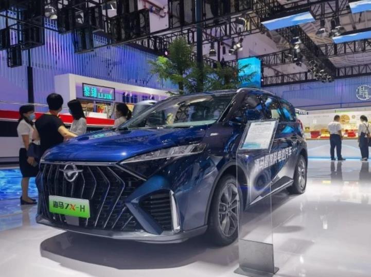 海馬7X-H實車現(xiàn)身，氫燃料電池MPV