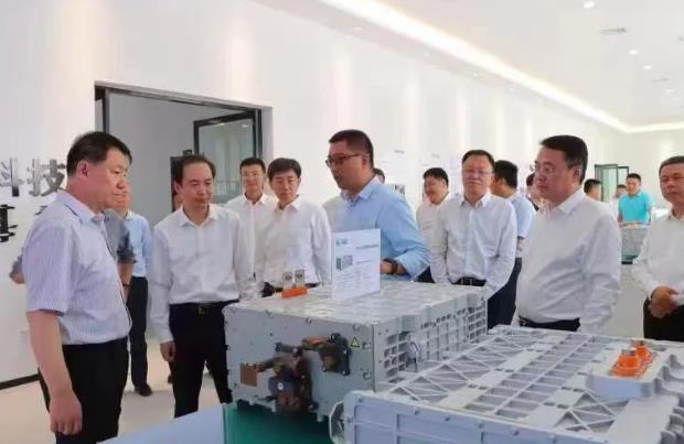 重磅發(fā)布,內(nèi)蒙第一套現(xiàn)代化氫燃料電池電堆和系統(tǒng)生產(chǎn)線在準(zhǔn)格爾旗正式投產(chǎn) 重磅發(fā)布,內(nèi)蒙第一套現(xiàn)代化氫燃料電池電堆和系統(tǒng)生產(chǎn)線在準(zhǔn)格爾旗正式投產(chǎn)