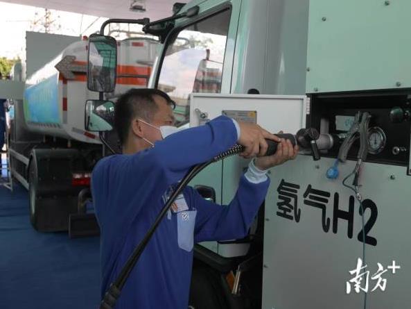 24臺氫能環(huán)衛(wèi)車“上崗”