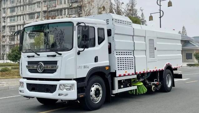 重慶明天氫能公司發(fā)布18噸平臺(tái)2款全新車型.jpg 重慶明天氫能公司發(fā)布18噸平臺(tái)2款全新車型.jpg