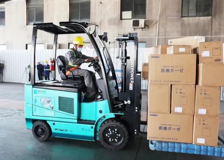 翼迅創(chuàng)能FOBOT F系列氫能叉車.jpg