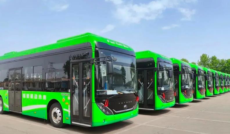 濮陽首條氫動力公交線路正式開通!.jpg