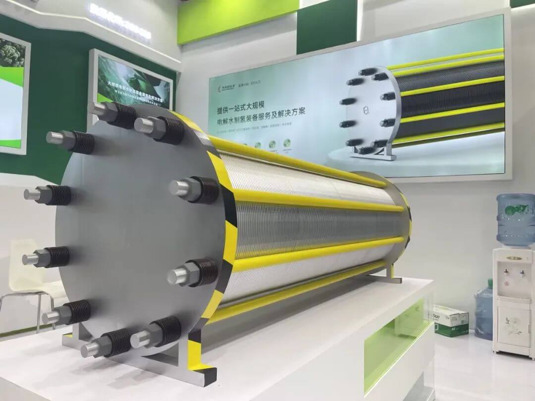 大規(guī)模電解水制氫裝備.jpg