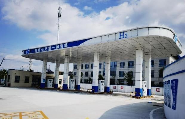 濟南首家獲得經營許可加氫站正式對外運營.jpg