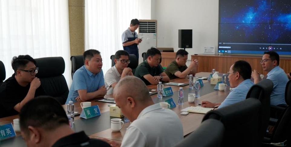 佛山市氫能產業協會會長林俊峰一行蒞臨奧揚科技調研-2.jpg