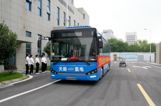 天能氫電大功率氫燃料電池系統(tǒng)“T1C-080B”成功裝車運行!1.jpg