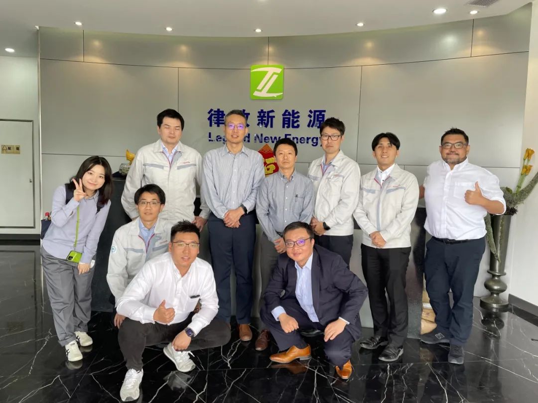 豐田領(lǐng)導(dǎo)帶隊(duì)調(diào)研律致新能源1.jpg